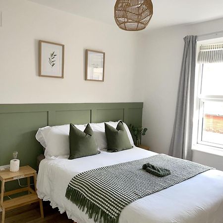 Central, Modern Apartment Bournemouth Bagian luar foto